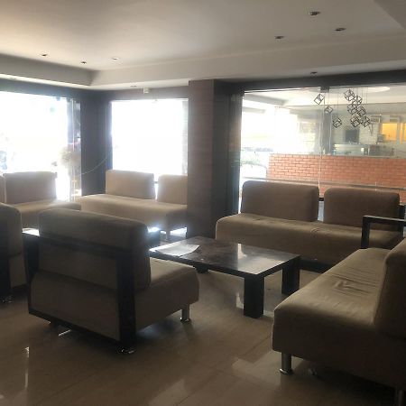 Hotel Shaans Tiruchirappalli Extérieur photo