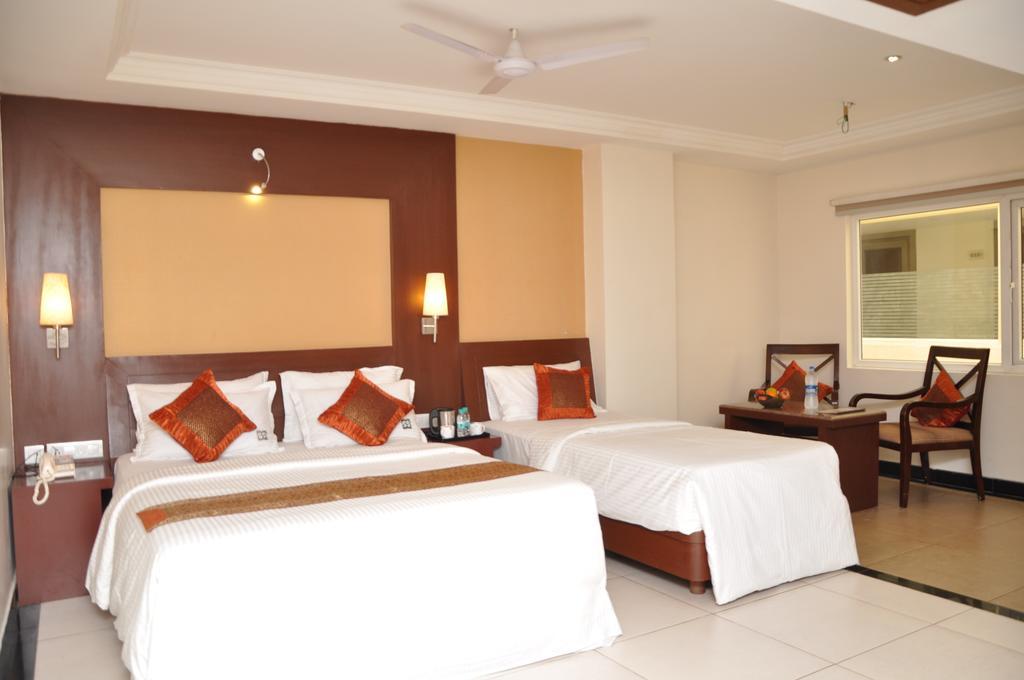 Hotel Shaans Tiruchirappalli Chambre photo