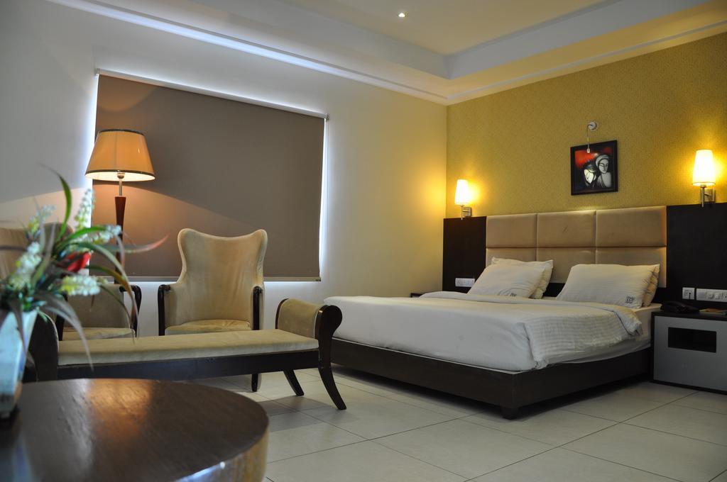 Hotel Shaans Tiruchirappalli Chambre photo