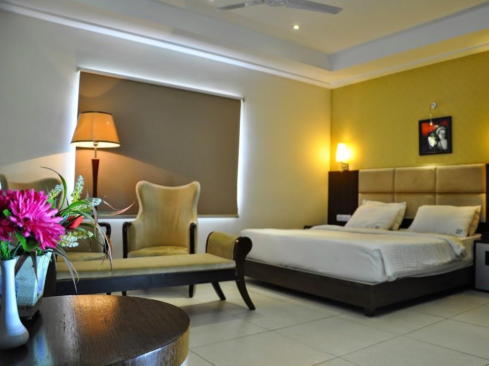 Hotel Shaans Tiruchirappalli Extérieur photo