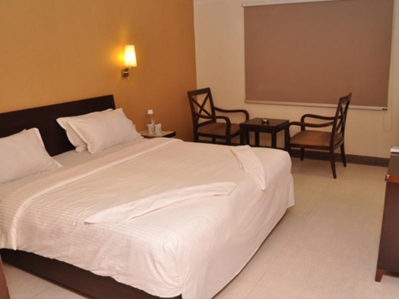Hotel Shaans Tiruchirappalli Extérieur photo
