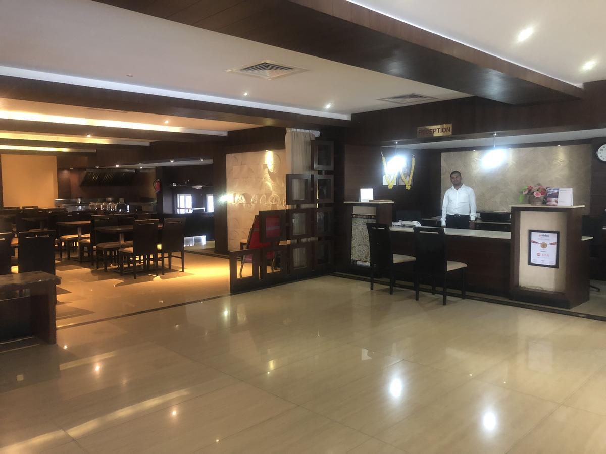 Hotel Shaans Tiruchirappalli Extérieur photo